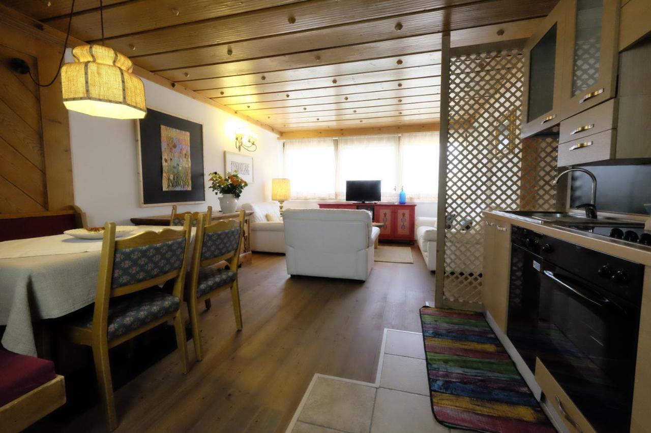 אפרטהוטל קאבאלס Residenza Bagni & Miramonti מראה חיצוני תמונה