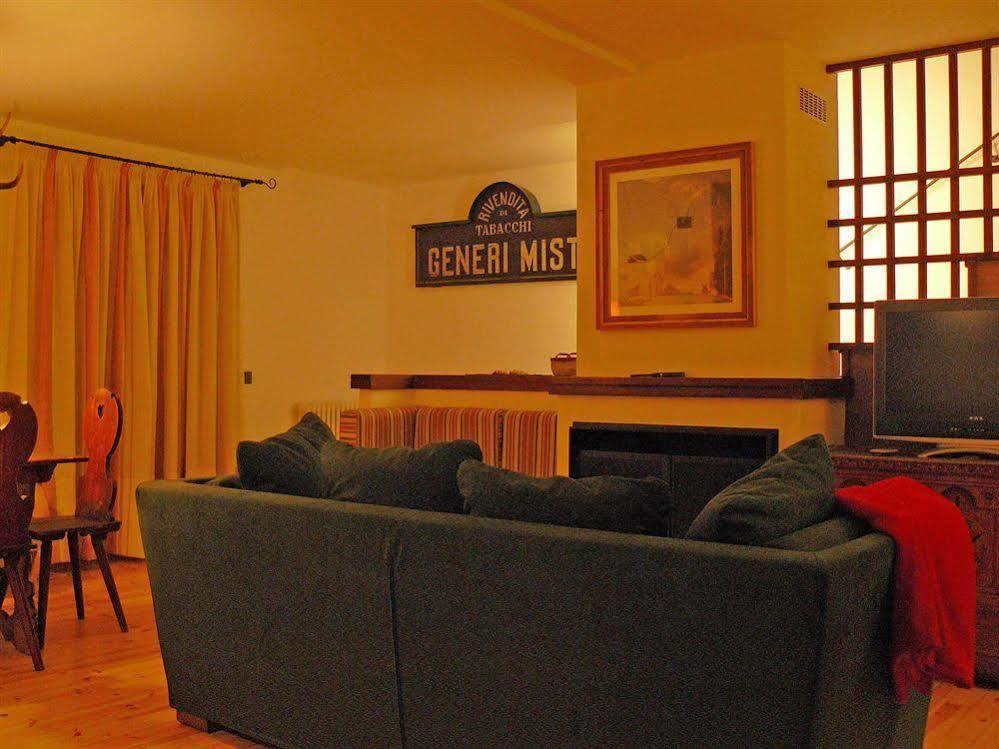 אפרטהוטל קאבאלס Residenza Bagni & Miramonti מראה חיצוני תמונה