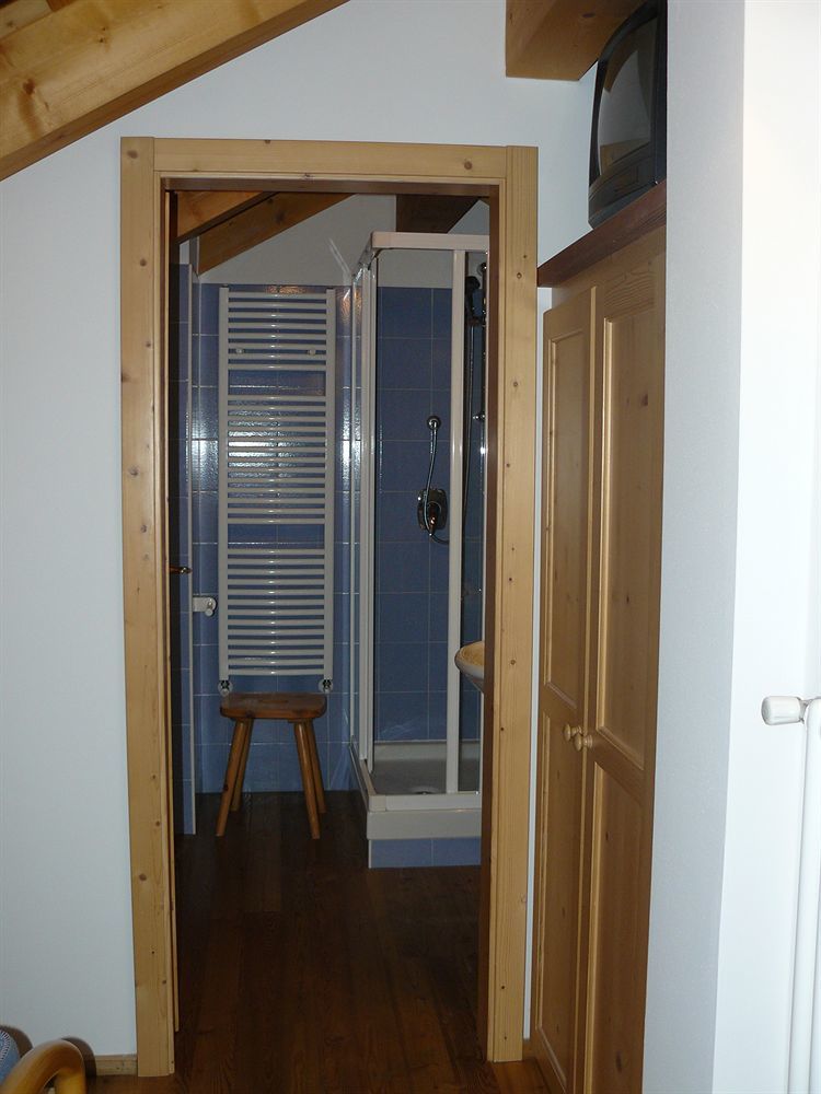 אפרטהוטל קאבאלס Residenza Bagni & Miramonti מראה חיצוני תמונה
